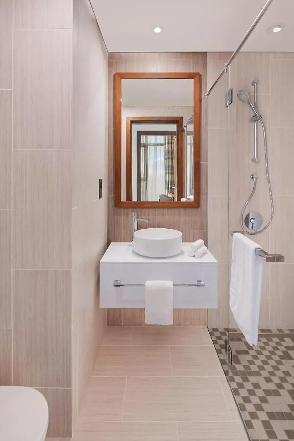 Staybridge Suites Dubai Al-Maktoum Airport By Ihg 4*,