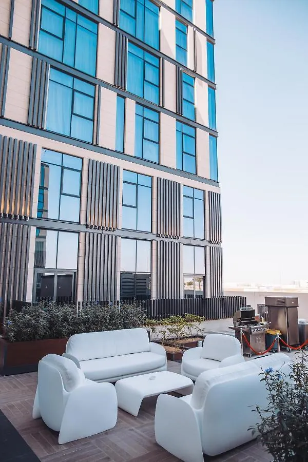Staybridge Suites Dubai Al-Maktoum Airport By Ihg 4*,