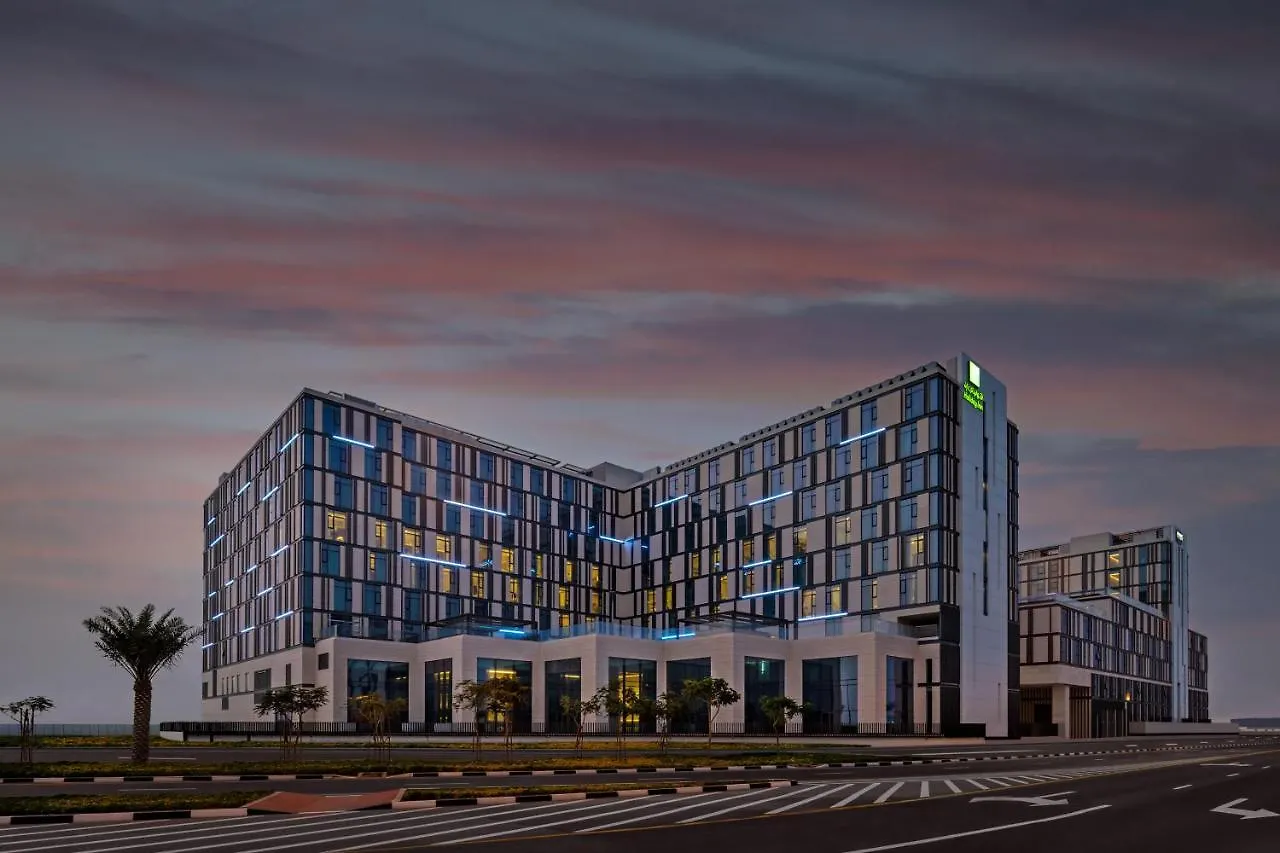 Staybridge Suites Dubai Al-Maktoum Airport By Ihg 4*,  Vereinigte Arabische Emirate