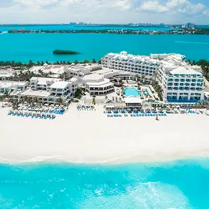 Wyndham Alltra Resort Cancún